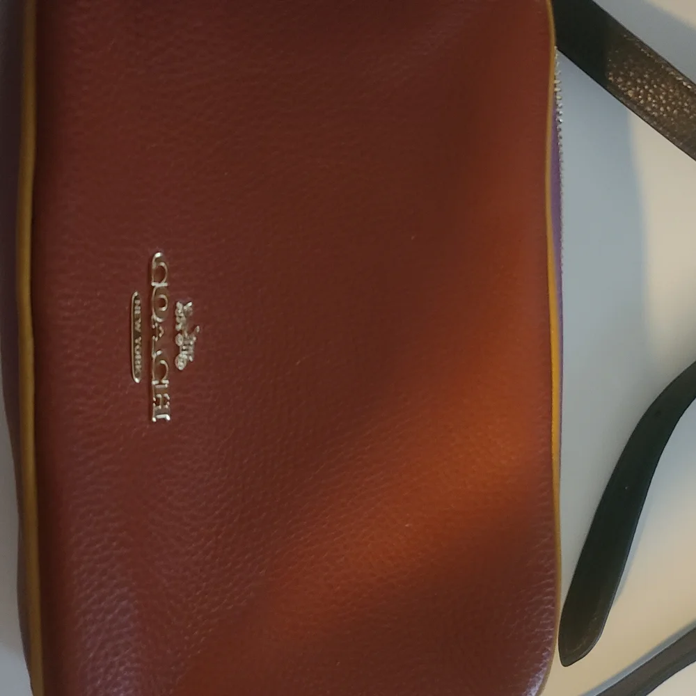 Coach Leather Shoulder Bag in Brown with Brown Crossbody Strap Included